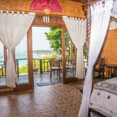 Oka 7 Bungalow Lembongan Rum bild