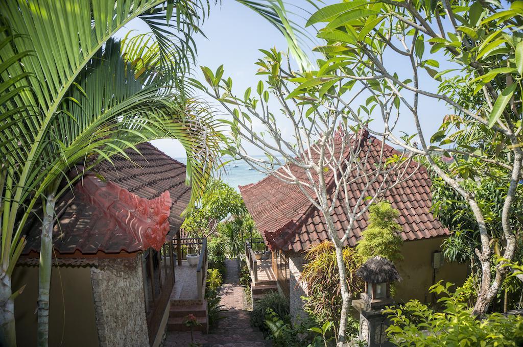 Oka 7 Bungalow Lembongan Exteriör bild